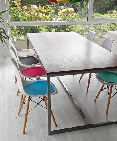 Esstisch, Tisch mit Metallgestell, Industrial, Tisch, Holztisch, Lofttisch, Holz, massiv Holz, Eichenholz, Holzplatte, Tischplatte, Massmöbel, luxus möbel, moderne möbel, designermöbel, design möbel online shop, edle möbel, exklusive büromöbel, Exklusive Möbel, Echtholz, Echtholzmöbel, echtes Holz, Massivholz