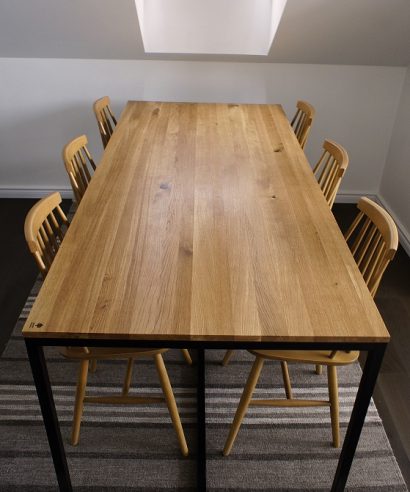 Esstisch, Tisch mit Metallgestell, Industrial, Tisch, Holztisch, Lofttisch, Holz, massiv Holz, Eichenholz, Holzplatte, Tischplatte, Massmöbel, luxus möbel, moderne möbel, designermöbel, design möbel online shop, edle möbel, exklusive büromöbel, Exklusive Möbel, Echtholz, Echtholzmöbel, echtes Holz, Massivholz