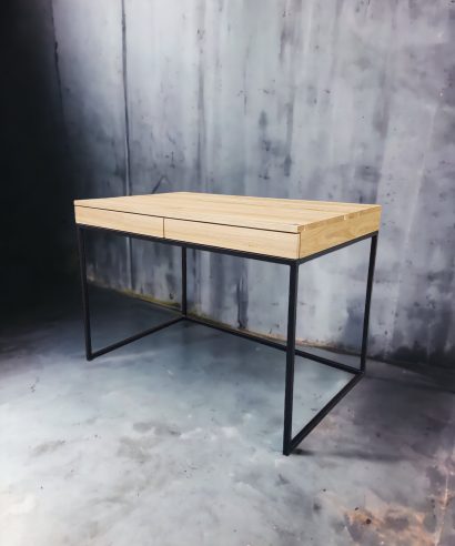Schreibtisch mit Schublade, holz Möbel, Möbel vollholz, Möbel holz massiv, Möbel Massivholz, Holzmöbel, Möbel aus Holz, Möbel echtholz, Möbel aus Holz, luxus Möbel, moderne Möbel, designermöbel, design möbel online shop, edle Möbel, Exklusive Möbel, Skandinavisch, Massmöbel, Industrial, Loft, Holz, massiv Holz, Eichenholz, Holzplatte, Exklusive Möbel, Waschtisch, Massivholz, Echtholz, Echtholzmöbel, Schreibtisch mit Schubladen, Schreibtisch mit Metallgestell, skandinavisch Design, skandinavisch Schreibtisch, Schreibtisch aus Holz