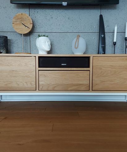 TV-Schrank, Sideboard, Lowboard, holz Möbel, Möbel vollholz, Möbel holz massiv, Möbel Massivholz, Holzmöbel, Möbel aus Holz, Möbel echtholz, Möbel aus Holz, luxus Möbel, moderne Möbel, designermöbel, design möbel online shop, edle Möbel, Exklusive Möbel, Skandinavisch, Massmöbel, Industrial, Loft, Holz, massiv Holz, Eichenholz, Holzplatte, Exklusive Möbel, Massivholz, Echtholz, Echtholzmöbel, Mid-Century