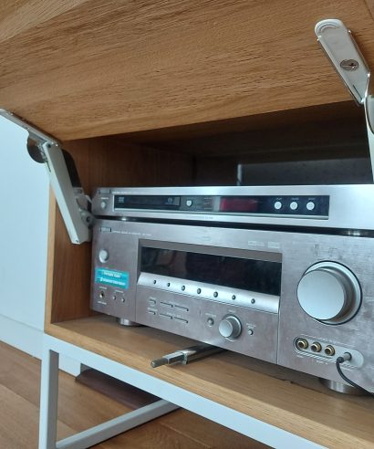 TV-Schrank, Sideboard, Lowboard, holz Möbel, Möbel vollholz, Möbel holz massiv, Möbel Massivholz, Holzmöbel, Möbel aus Holz, Möbel echtholz, Möbel aus Holz, luxus Möbel, moderne Möbel, designermöbel, design möbel online shop, edle Möbel, Exklusive Möbel, Skandinavisch, Massmöbel, Industrial, Loft, Holz, massiv Holz, Eichenholz, Holzplatte, Exklusive Möbel, Massivholz, Echtholz, Echtholzmöbel, Mid-Century