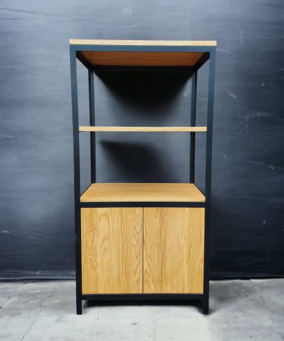 Schrank aus Holz, Sideboard, Lowboard, holz Möbel, Möbel vollholz, Möbel holz massiv, Möbel Massivholz, Holzmöbel, Möbel aus Holz, Möbel echtholz, Möbel aus Holz, luxus Möbel, moderne Möbel, designermöbel, design möbel online shop, edle Möbel, Exklusive Möbel, Skandinavisch, Massmöbel, Industrial, Loft, Holz, massiv Holz, Eichenholz, Holzplatte, Exklusive Möbel, Massivholz, Echtholz, Echtholzmöbel, Mid-Century, Kommode, Kommode aus Holz, skandinavisch Design, Kommode aus Eiche