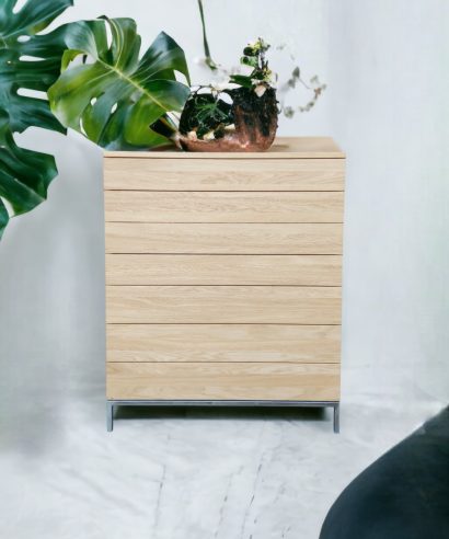 Kommode aus Holz, Kommode aus Eiche, Schrank aus Holz, Sideboard, Lowboard, holz Möbel, Möbel vollholz, Möbel holz massiv, Möbel Massivholz, Holzmöbel, Möbel aus Holz, Möbel echtholz, Möbel aus Holz, luxus Möbel, moderne Möbel, designermöbel, design möbel online shop, edle Möbel, Exklusive Möbel, Skandinavisch, Massmöbel, Industrial, Loft, Holz, massiv Holz, Eichenholz, Holzplatte, Exklusive Möbel, Massivholz, Echtholz, Echtholzmöbel, Mid-Century, Kommode, Kommode aus Holz, skandinavisch Design