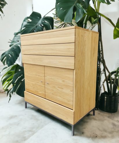 Kommode aus Holz, Kommode aus Eiche, Schrank aus Holz, Sideboard, Lowboard, holz Möbel, Möbel vollholz, Möbel holz massiv, Möbel Massivholz, Holzmöbel, Möbel aus Holz, Möbel echtholz, Möbel aus Holz, luxus Möbel, moderne Möbel, designermöbel, design möbel online shop, edle Möbel, Exklusive Möbel, Skandinavisch, Massmöbel, Industrial, Loft, Holz, massiv Holz, Eichenholz, Holzplatte, Exklusive Möbel, Massivholz, Echtholz, Echtholzmöbel, Mid-Century, Kommode, Kommode aus Holz, skandinavisch Design