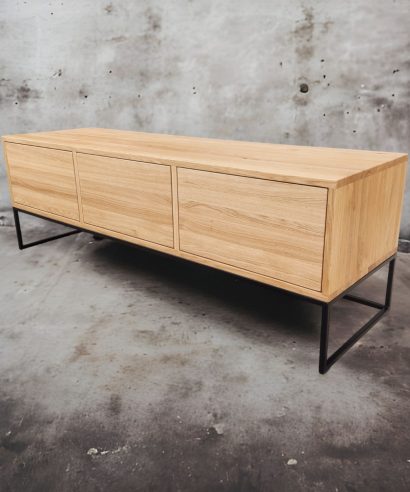 TV-Schrank, Sideboard, Lowboard, holz Möbel, Möbel vollholz, Möbel holz massiv, Möbel Massivholz, Holzmöbel, Möbel aus Holz, Möbel echtholz, Möbel aus Holz, luxus Möbel, moderne Möbel, designermöbel, design möbel online shop, edle Möbel, Exklusive Möbel, Skandinavisch, Massmöbel, Industrial, Loft, Holz, massiv Holz, Eichenholz, Holzplatte, Exklusive Möbel, Massivholz, Echtholz, Echtholzmöbel