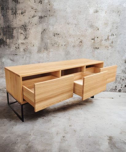 TV-Schrank, Sideboard, Lowboard, holz Möbel, Möbel vollholz, Möbel holz massiv, Möbel Massivholz, Holzmöbel, Möbel aus Holz, Möbel echtholz, Möbel aus Holz, luxus Möbel, moderne Möbel, designermöbel, design möbel online shop, edle Möbel, Exklusive Möbel, Skandinavisch, Massmöbel, Industrial, Loft, Holz, massiv Holz, Eichenholz, Holzplatte, Exklusive Möbel, Massivholz, Echtholz, Echtholzmöbel