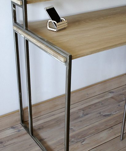Schreibtisch mit Metallgestell, luxus möbel, moderne möbel, designermöbel, design möbel online shop, edle möbel, exklusive büromöbel, Exklusive Möbel, Schreibtisch, Skandinavisch, Tisch,, Schreibtisch, Skandinavisch, Tisch, Holztisch, Massmöbel, echtes Holz, Echtholz, Echtholzmöbel, Schreibtisch aus Holz