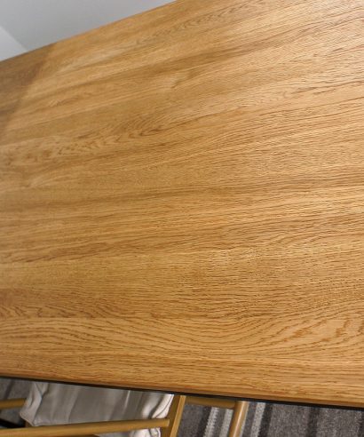 Esstisch, Tisch mit Metallgestell, Industrial, Tisch, Holztisch, Lofttisch, Holz, massiv Holz, Eichenholz, Holzplatte, Tischplatte, Massmöbel, luxus möbel, moderne möbel, designermöbel, design möbel online shop, edle möbel, exklusive büromöbel, Exklusive Möbel, Echtholz, Echtholzmöbel, echtes Holz, Massivholz