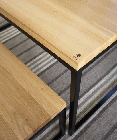 Esstisch, Tisch mit Metallgestell, Industrial, Tisch, Holztisch, Lofttisch, Holz, massiv Holz, Eichenholz, Holzplatte, Tischplatte, Massmöbel, luxus möbel, moderne möbel, designermöbel, design möbel online shop, edle möbel, exklusive büromöbel, Exklusive Möbel, Echtholz, Echtholzmöbel, echtes Holz, Massivholz
