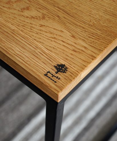 Esstisch, Tisch mit Metallgestell, Industrial, Tisch, Holztisch, Lofttisch, Holz, massiv Holz, Eichenholz, Holzplatte, Tischplatte, Massmöbel, luxus möbel, moderne möbel, designermöbel, design möbel online shop, edle möbel, exklusive büromöbel, Exklusive Möbel, Echtholz, Echtholzmöbel, echtes Holz, Massivholz