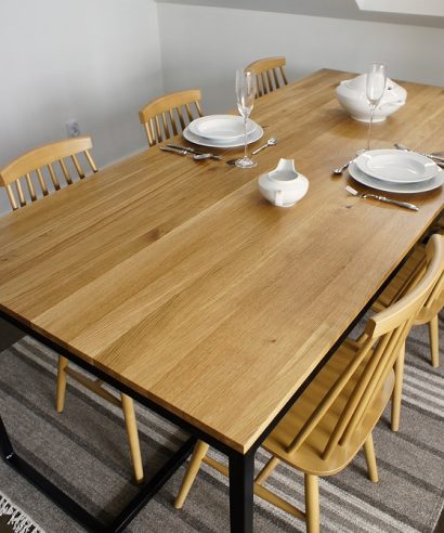 Esstisch, Tisch mit Metallgestell, Industrial, Tisch, Holztisch, Lofttisch, Holz, massiv Holz, Eichenholz, Holzplatte, Tischplatte, Massmöbel, luxus möbel, moderne möbel, designermöbel, design möbel online shop, edle möbel, exklusive büromöbel, Exklusive Möbel, Echtholz, Echtholzmöbel, echtes Holz, Massivholz
