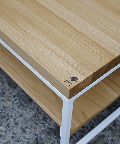 Kaffeetisch, Couchtisch, Beistelltisch, Industrial, Lofttisch, Holz, massiv Holz, Eichenholz, Holzplatte, Tischplatte, Massmöbel, luxus möbel, moderne möbel, designermöbel, design möbel online shop, edle möbel, exklusive büromöbel, Exklusive Möbel, Echtholz, Echtholzmöbel, echtes Holz, Massivholz