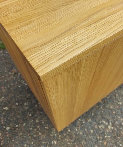 TV-Schrank, Sideboard, Lowboard, holz Möbel, Möbel vollholz, Möbel holz massiv, Möbel Massivholz, Holzmöbel, Möbel aus Holz, Möbel echtholz, Möbel aus Holz, luxus Möbel, moderne Möbel, designermöbel, design möbel online shop, edle Möbel, Exklusive Möbel, Skandinavisch, Massmöbel, Industrial, Loft, Holz, massiv Holz, Eichenholz, Holzplatte, Exklusive Möbel, Massivholz, Echtholz, Echtholzmöbel, Mid-Century