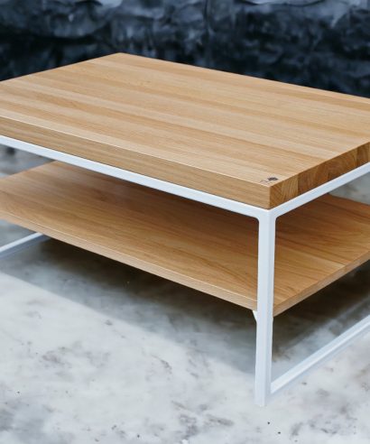 Kaffeetisch, Couchtisch, Beistelltisch, Industrial, Lofttisch, Holz, massiv Holz, Eichenholz, Holzplatte, Tischplatte, Massmöbel, luxus möbel, moderne möbel, designermöbel, design möbel online shop, edle möbel, exklusive büromöbel, Exklusive Möbel, Echtholz, Echtholzmöbel, echtes Holz, Massivholz, Couchtisch mit Metallgestell, skandinavisch Design