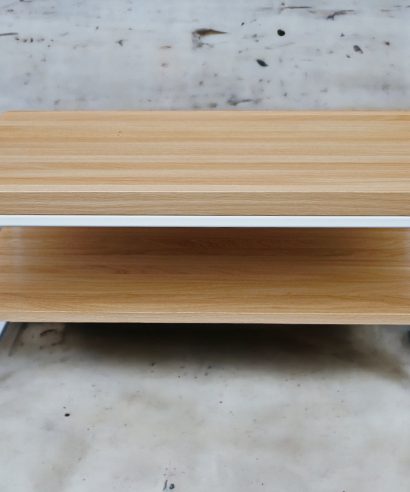 Kaffeetisch, Couchtisch, Beistelltisch, Industrial, Lofttisch, Holz, massiv Holz, Eichenholz, Holzplatte, Tischplatte, Massmöbel, luxus möbel, moderne möbel, designermöbel, design möbel online shop, edle möbel, exklusive büromöbel, Exklusive Möbel, Echtholz, Echtholzmöbel, echtes Holz, Massivholz, Couchtisch mit Metallgestell, skandinavisch Design