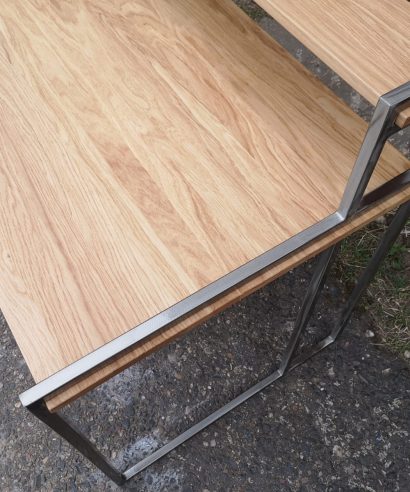 Schreibtisch mit Metallgestell, luxus möbel, moderne möbel, designermöbel, design möbel online shop, edle möbel, exklusive büromöbel, Exklusive Möbel, Schreibtisch, Skandinavisch, Tisch,, Schreibtisch, Skandinavisch, Tisch, Holztisch, Massmöbel, echtes Holz, Echtholz, Echtholzmöbel, Schreibtisch aus Holz