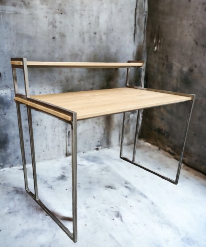 Schreibtisch mit Schublade, holz Möbel, Möbel vollholz, Möbel holz massiv, Möbel Massivholz, Holzmöbel, Möbel aus Holz, Möbel echtholz, Möbel aus Holz, luxus Möbel, moderne Möbel, designermöbel, design möbel online shop, edle Möbel, Exklusive Möbel, Skandinavisch, Massmöbel, Industrial, Loft, Holz, massiv Holz, Eichenholz, Holzplatte, Exklusive Möbel, Waschtisch, Massivholz, Echtholz, Echtholzmöbel, Schreibtisch mit Schubladen, Schreibtisch mit Metallgestell, skandinavisch Design, skandinavisch Schreibtisch, Schreibtisch aus Holz