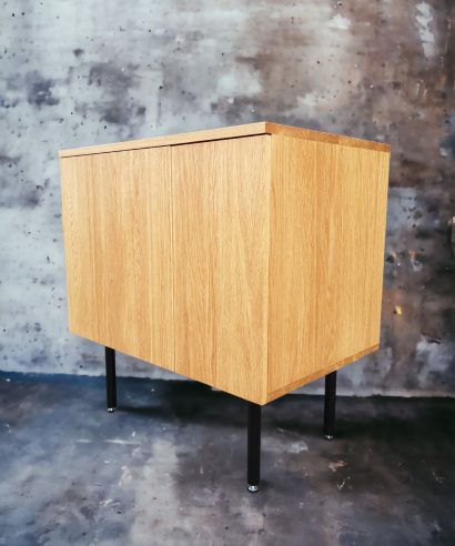 TV-Schrank, Sideboard, Lowboard, holz Möbel, Möbel vollholz, Möbel holz massiv, Möbel Massivholz, Holzmöbel, Möbel aus Holz, Möbel echtholz, Möbel aus Holz, luxus Möbel, moderne Möbel, designermöbel, design möbel online shop, edle Möbel, Exklusive Möbel, Skandinavisch, Massmöbel, Industrial, Loft, Holz, massiv Holz, Eichenholz, Holzplatte, Exklusive Möbel, Massivholz, Echtholz, Echtholzmöbel, Mid-Century
