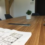 Massivholzmöbel vom Schreiner, Kooperation Massivholzmöbel, glamour, Boho, modern, Art Deco, Esstisch, echtes Holz, Tisch, Holztisch, skandinavisch Design, skandinavisch Tisch, Holz, massiv Holz, Eichenholz, Holzplatte, Tischplatte, Schreibtisch, Massmöbel, luxus möbel, moderne möbel, designermöbel, design möbel online shop, edle möbel, exklusive Esstische, Exklusive Möbel, Echtholz, Echtholzmöbel, Esstisch aus Holz, Tisch aus Holz