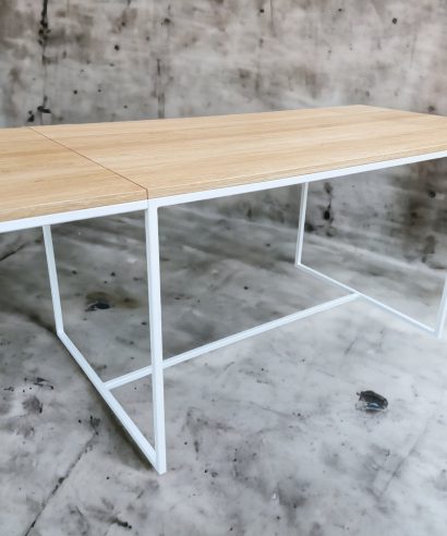 Ausziehtisch, Esstisch, echtes Holz, Tisch, Holztisch, Lofttisch, Holz, massiv Holz, Eichenholz, Holzplatte, Tischplatte, Schreibtisch, Massmöbel, luxus möbel, moderne möbel, designermöbel, design möbel online shop, edle möbel, exklusive Esstische, Exklusive Möbel, Echtholz, Echtholzmöbel