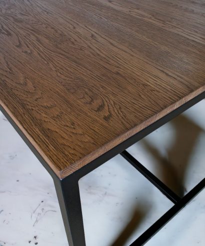 Esstisch, echtes Holz, Tisch, Holztisch, skandinavisch Design, skandinavisch Tisch, Holz, massiv Holz, Eichenholz, Holzplatte, Tischplatte, Schreibtisch, Massmöbel, luxus möbel, moderne möbel, designermöbel, design möbel online shop, edle möbel, exklusive Esstische, Exklusive Möbel, Echtholz, Echtholzmöbel, Esstisch aus Holz, Tisch aus Holz