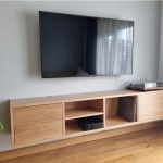 Hängend Lowboard aus Eiche, Hängend Sideboard aus Eiche, Massivholzmöbel vom Schreiner, Lowboard aus Eichenholz, TV-Schrank, Sideboard, Lowboard, holz Möbel, Möbel vollholz, Möbel holz massiv, Möbel Massivholz, Holzmöbel, Möbel aus Holz, Möbel echtholz, Möbel aus Holz, luxus Möbel, moderne Möbel, designermöbel, design möbel online shop, edle Möbel, Exklusive Möbel, Massmöbel, Industrial, Loft, Holz, massiv Holz, Eichenholz, Holzplatte, Exklusive Möbel, Massivholz, Echtholz, Echtholzmöbel, Mid-Century Möbel, Mid-Century Eiche, luxus möbel, moderne möbel, designermöbel, design möbel online shop, edle möbel, exklusive Medien-Möbel, Exklusive Möbel, Skandinavisch, Massmöbel, echtes Holz, Echtholz, Echtholzmöbel, Lowboard aus Eiche, Massivholzmöbel vom Schreiner, Maßmöbel vom Schreiner, TV-Schrank vom Schreiner, Lowboard vom Schreiner, boho, mid century, skandinavisch, Designer-Nachttisch, Mid-Century, Mid-Century Modern Lowboard, Mid-Century Modern TV-Schrank, Mid-Century Modern, Mid-Century Modern Kommode, Massivholzmöbel nach Maß vom Schreiner