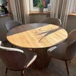 Ausziehtisch aus Eichenholz, Minimalistisch Tisch aus Holz, Minimalistisch Tisch aus Eiche, Esstisch, echtes Holz, Tisch, Holztisch, Lofttisch, Holz, massiv Holz, Eichenholz, Holzplatte, Tischplatte, Schreibtisch, Massmöbel, luxus möbel, moderne möbel, designermöbel, design möbel online shop, edle möbel, exklusive Esstische, Exklusive Möbel, Echtholz, Echtholzmöbel, Holztisch aus Eiche, Esstisch aus Eiche, skandinavisch, minimalistisch, Eichentisch mit Lamellen, Ausziehtisch mit Lamellen, Esstisch mit Lamellen