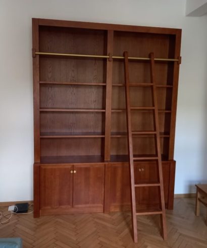 Bibliothek aus Eiche, Regal aus Holz